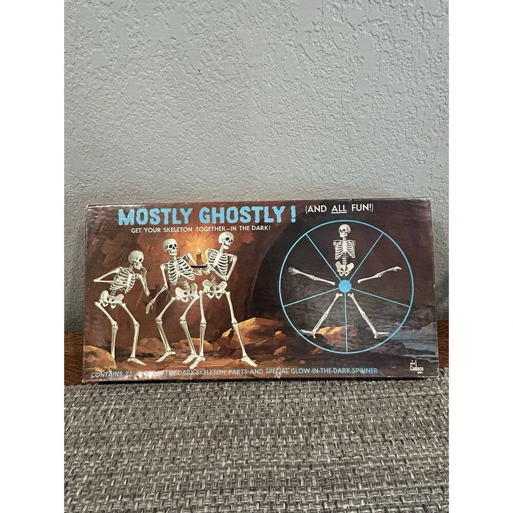 Caravan Mostly Ghostly Glow Skeleton Horror Board Game 1975 Boxed Complete
